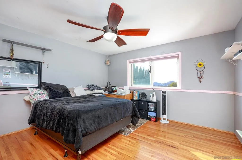 7948 Shalamar Dr, El Cajon, California 92021 home-pic-9