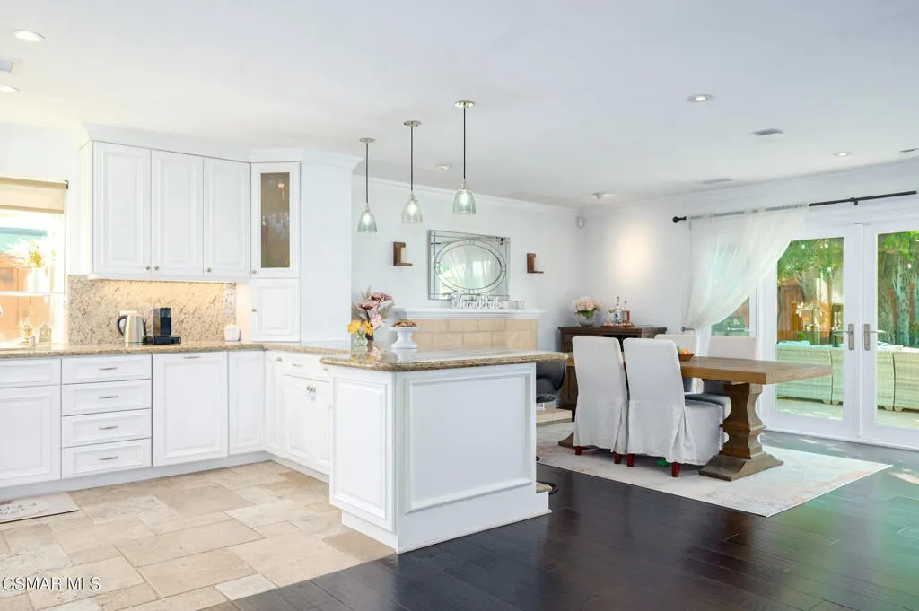 26007 Philrich Circle, Calabasas, California 91302 home-pic-11