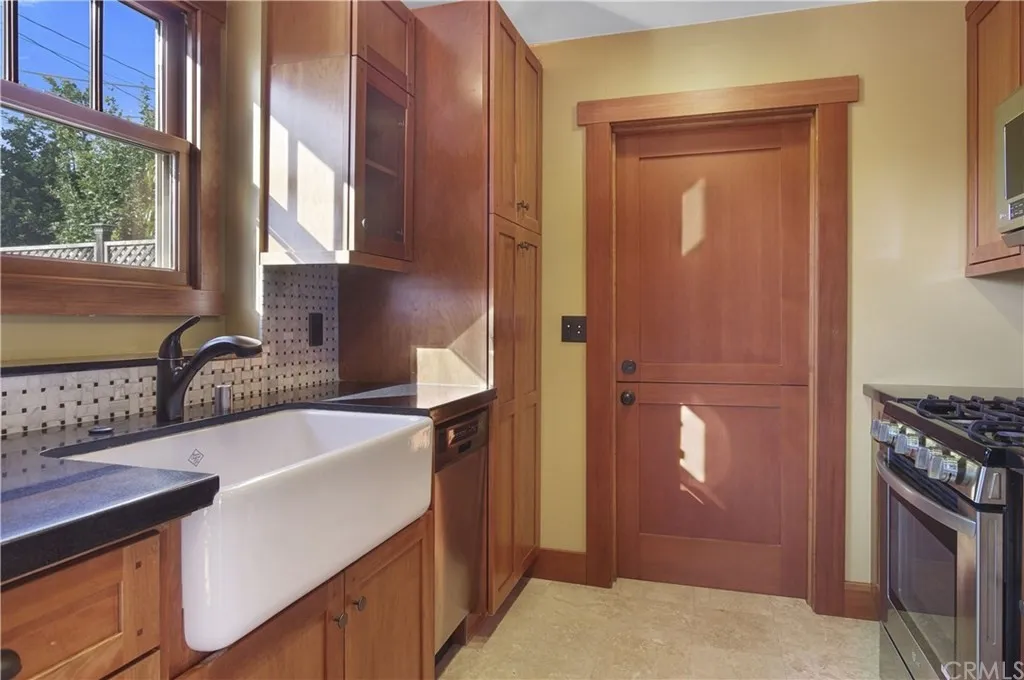 5027 W 135th, Hawthorne, California 90250 home-pic-20