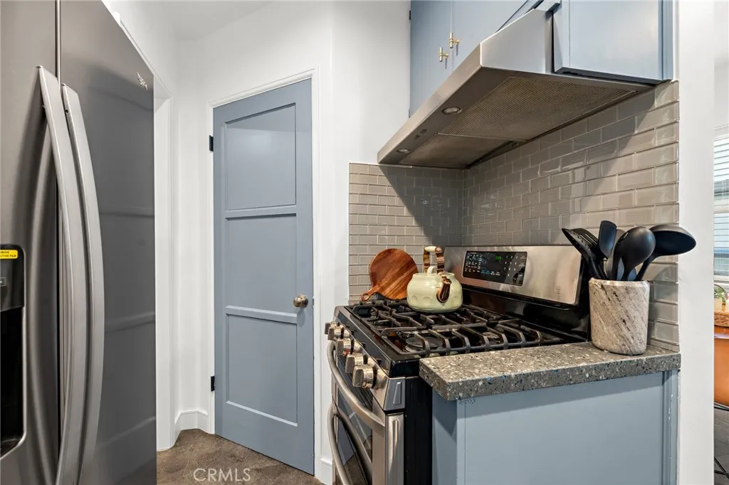 5027 W 135th, Hawthorne, California 90250 home-pic-8
