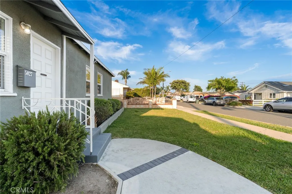 5027 W 135th, Hawthorne, California 90250 home-pic-1