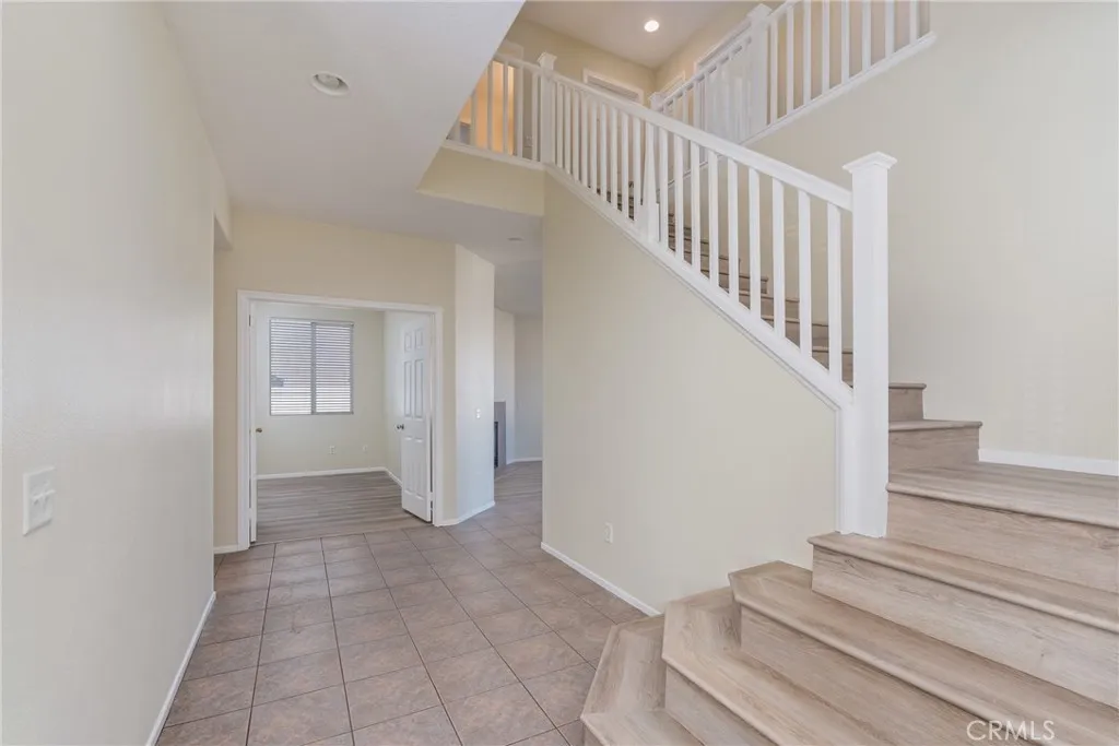 13226 Flint, Victorville, California 92392 home-pic-4