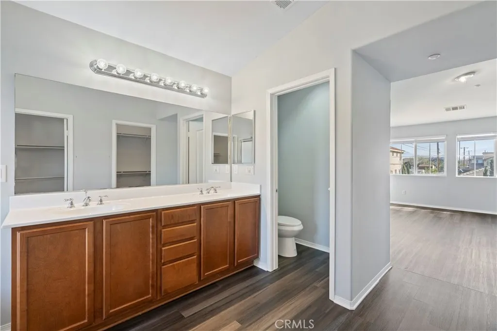 6825 Tahoe Way, Fontana, California 92336 home-pic-29