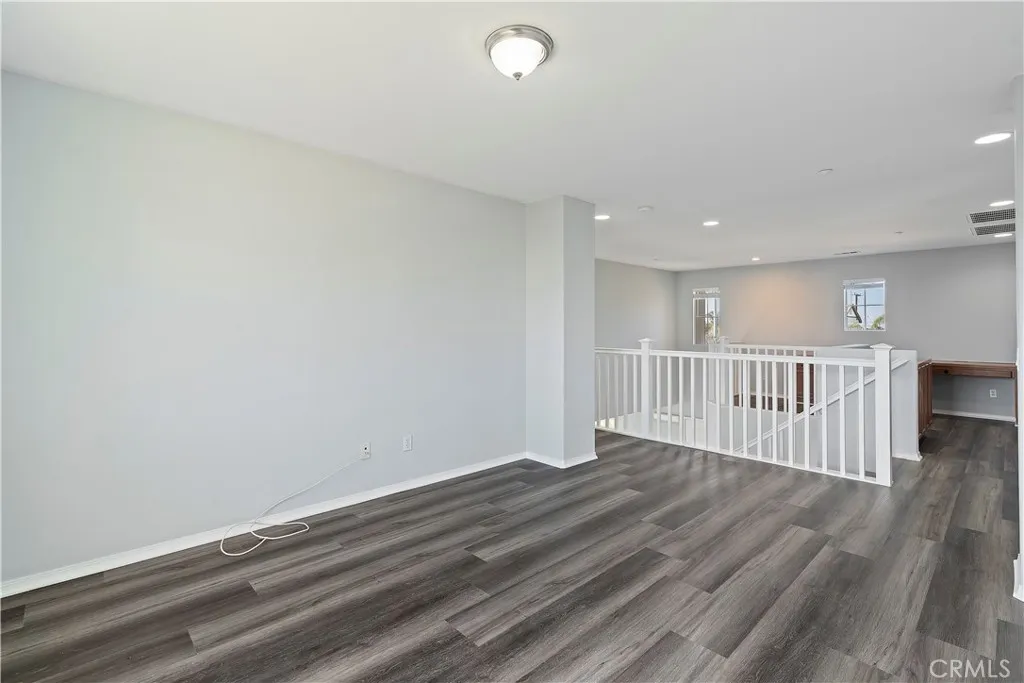 6825 Tahoe Way, Fontana, California 92336 home-pic-20