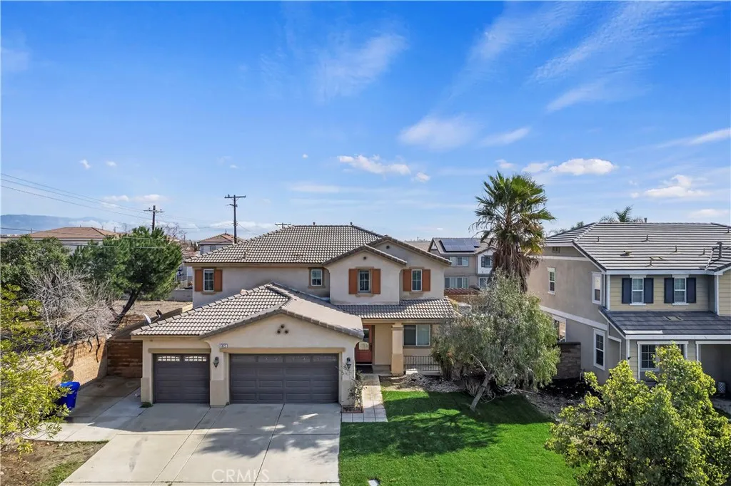 6825 Tahoe Way, Fontana, California 92336 home-pic-0