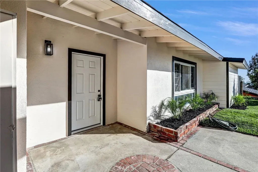 1320 1320 Hastings Ranch Drive, Pasadena, California 91107 home-pic-2