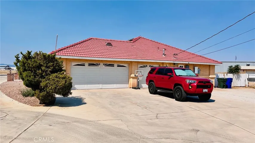 9322 Candlelight Street, Apple Valley, California 92308