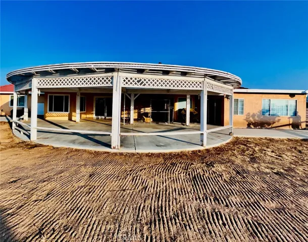 9322 Candlelight Street, Apple Valley, California 92308