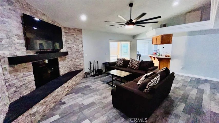 9322 Candlelight Street, Apple Valley, California 92308