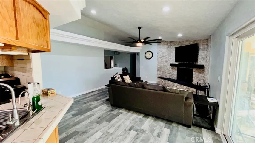 9322 Candlelight Street, Apple Valley, California 92308