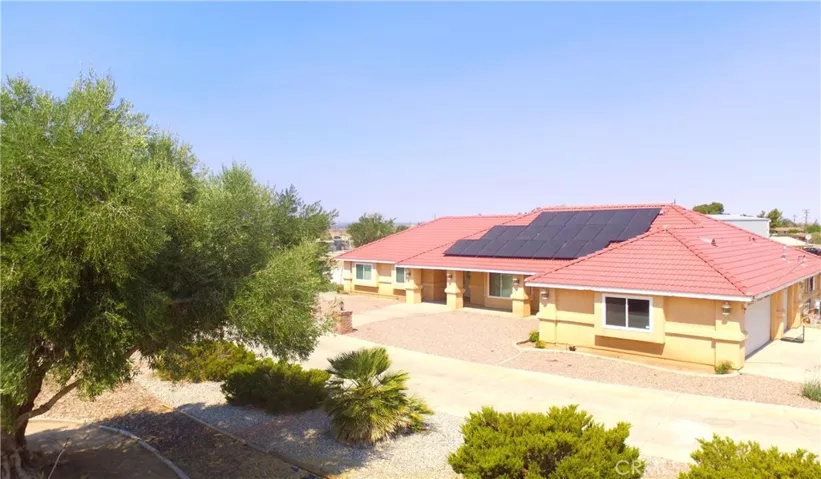 9322 Candlelight Street, Apple Valley, California 92308