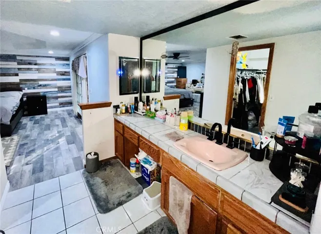 9322 Candlelight Street, Apple Valley, California 92308