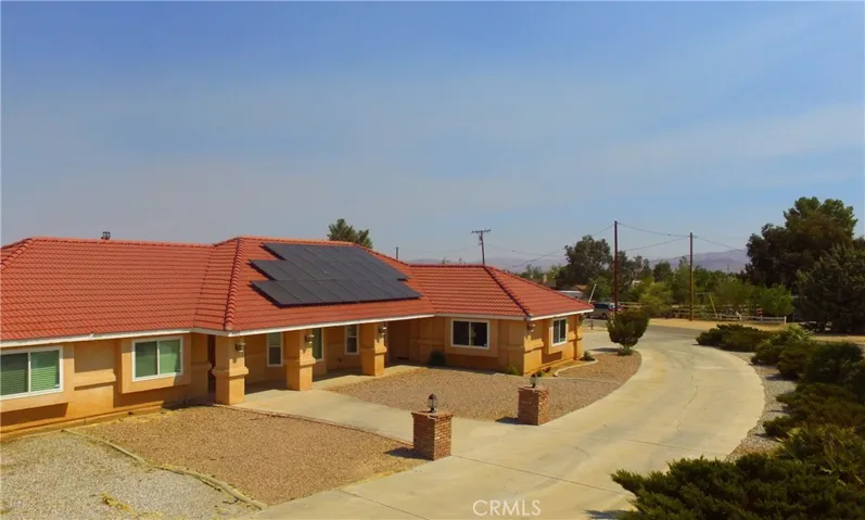 9322 Candlelight Street, Apple Valley, California 92308