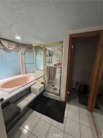 9322 Candlelight Street, Apple Valley, California 92308