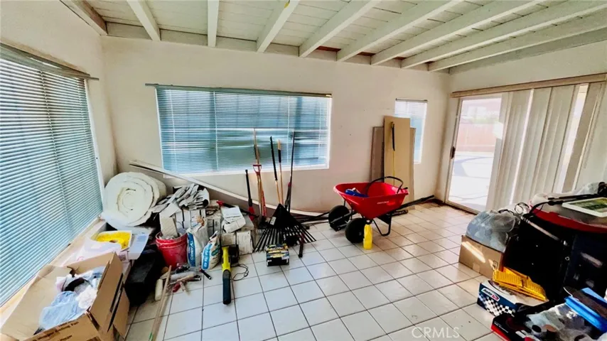 9322 Candlelight Street, Apple Valley, California 92308