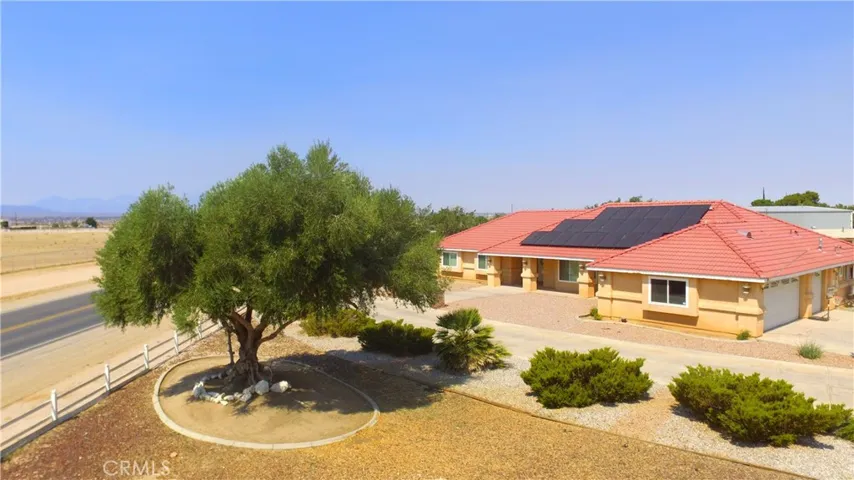 9322 Candlelight Street, Apple Valley, California 92308