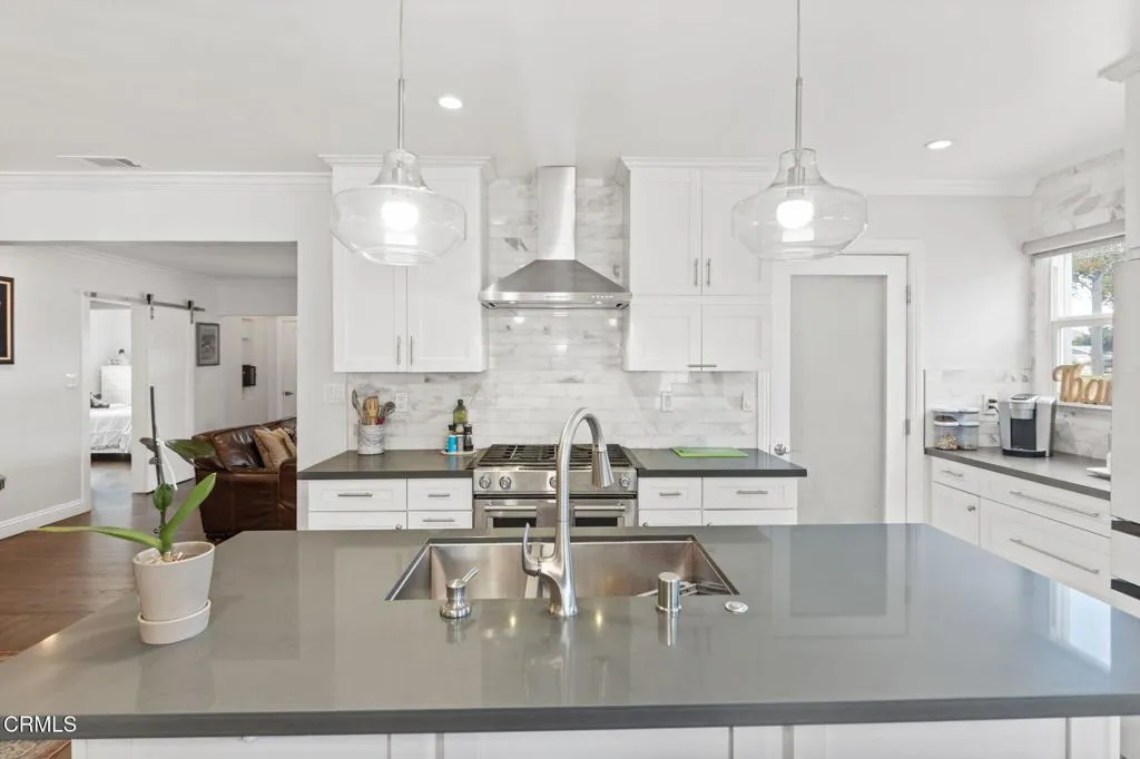 9956 Memphis Avenue, Whittier, California 90603 home-pic-14