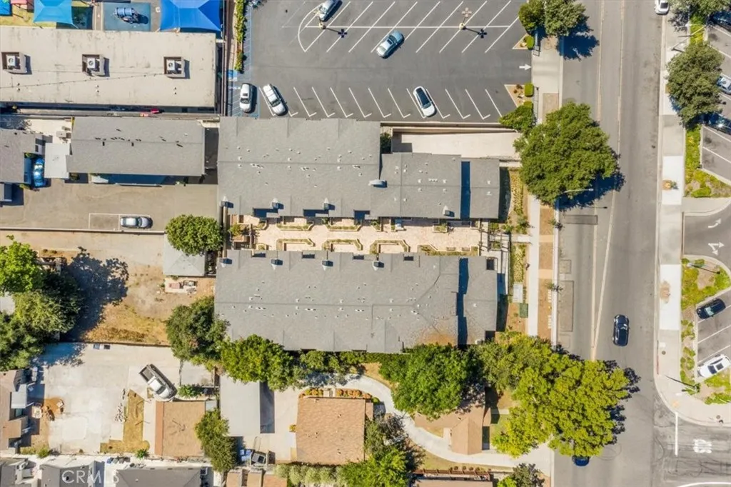 569 Lincoln Avenue 8, Pasadena, California 91103 home-pic-7