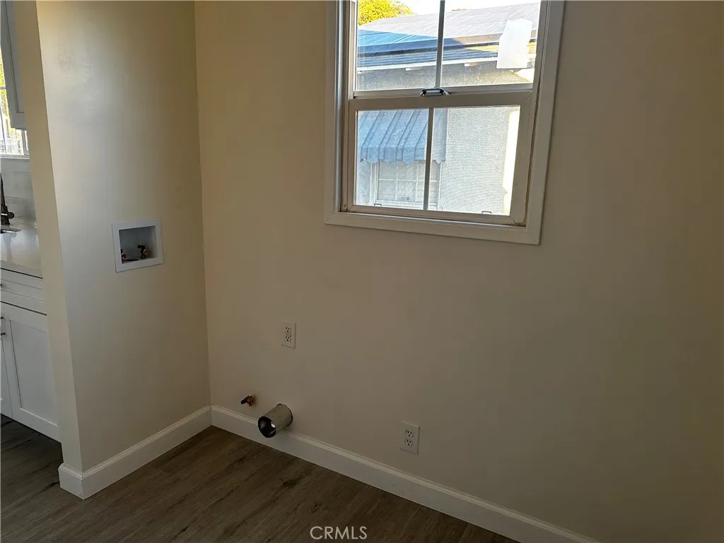 1726 E 122nd, Los Angeles, California 90059 home-pic-3