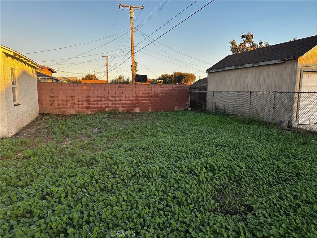 1726 E 122nd, Los Angeles, California 90059 home-pic-8