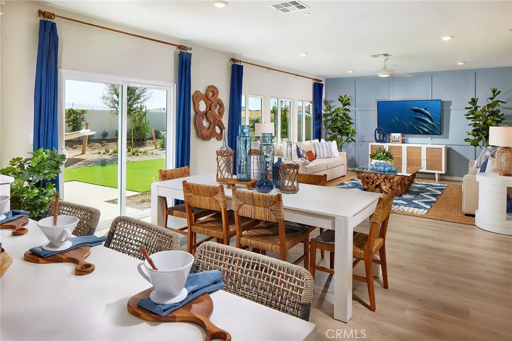 2039 Fernetta Place, Perris, California 92571 home-pic-6