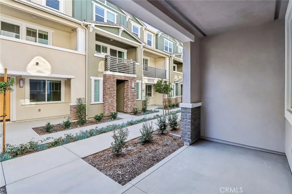 2204 Saltbush Drive, San Marcos, California 92069 home-pic-3