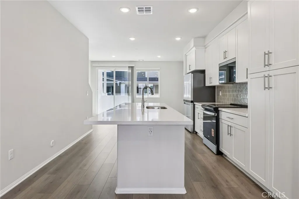 2204 Saltbush Drive, San Marcos, California 92069 home-pic-12
