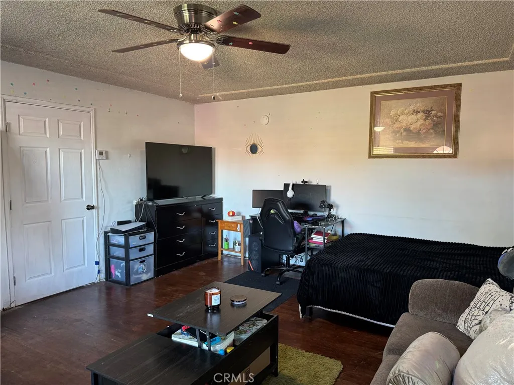 10406 San Carlos, South Gate, California 90280 home-pic-22