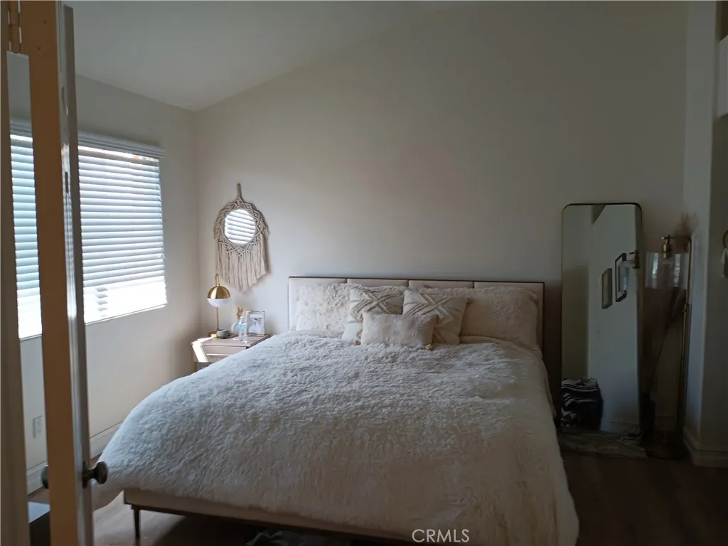 335 W Summerfield, Anaheim, California 92802 home-pic-5