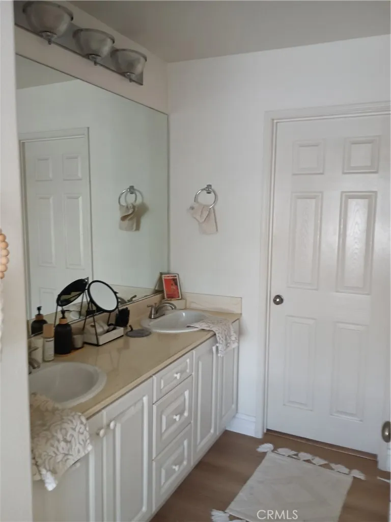 335 W Summerfield, Anaheim, California 92802 home-pic-7