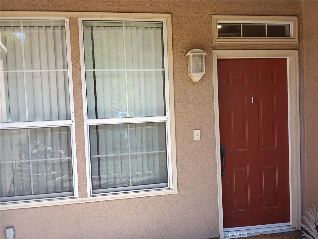 335 W Summerfield, Anaheim, California 92802 home-pic-3