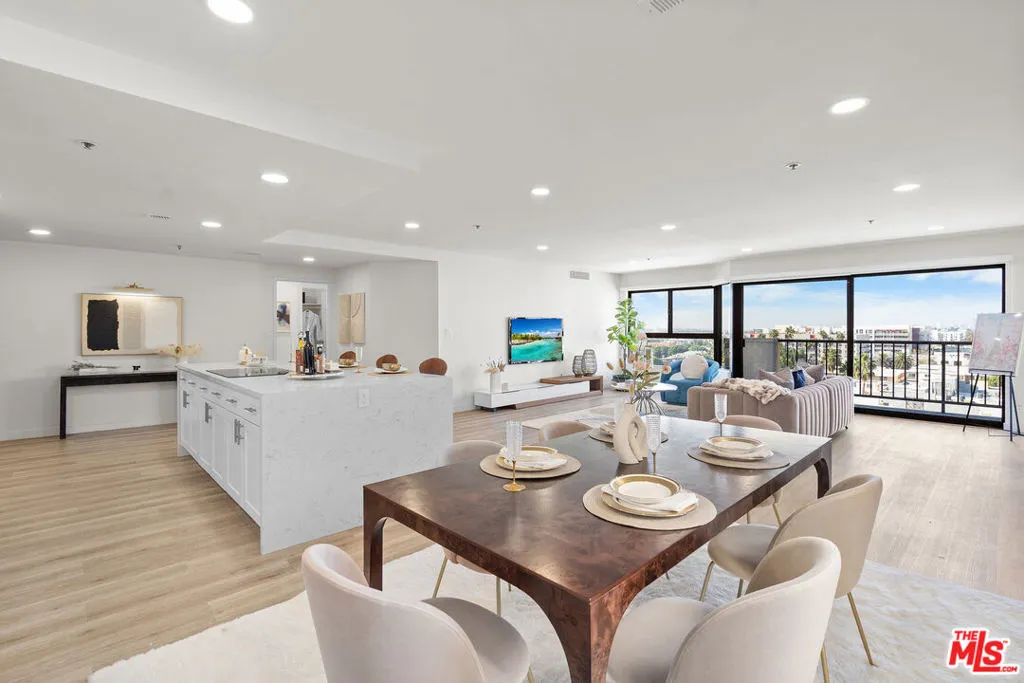 727 S Ardmore Avenue 802, Los Angeles, California 90005 home-pic-9