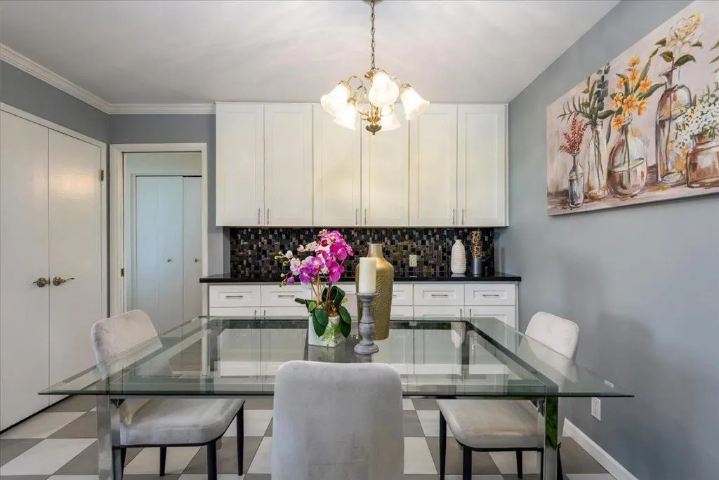 222 Laurel Street 101, San Carlos, California 94070 home-pic-16