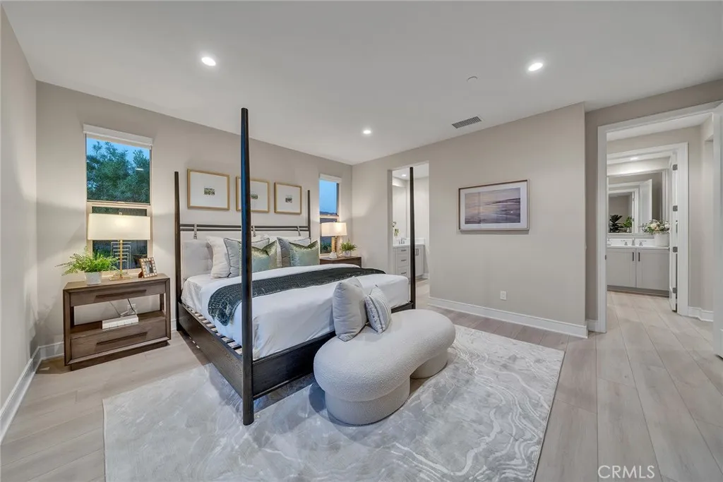 100 Albero, Irvine, California 92602 home-pic-16