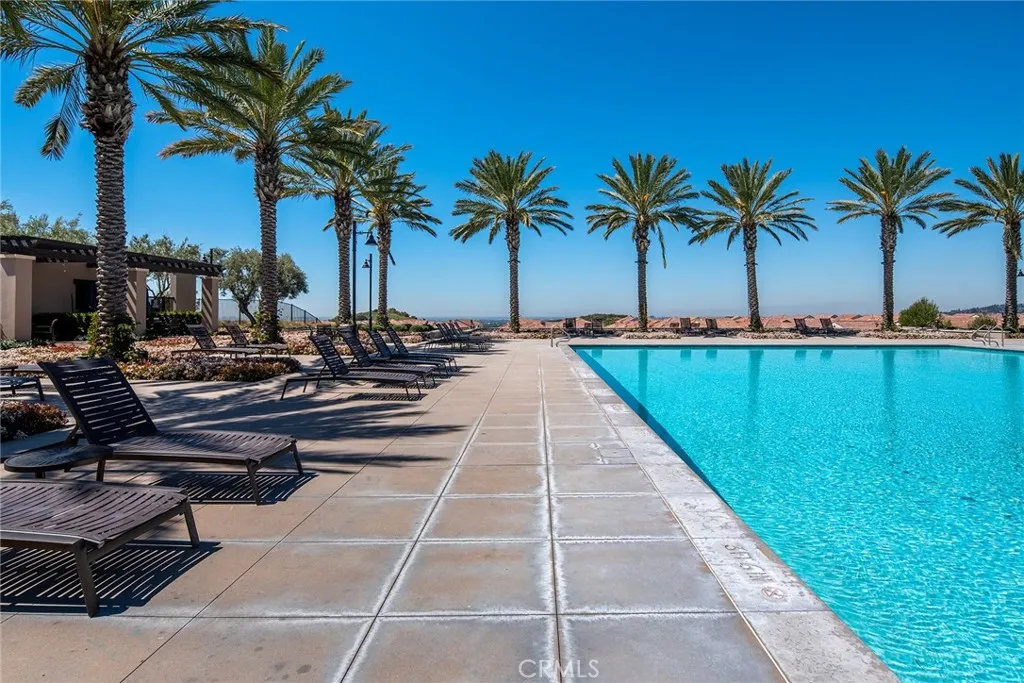 100 Albero, Irvine, California 92602 home-pic-37