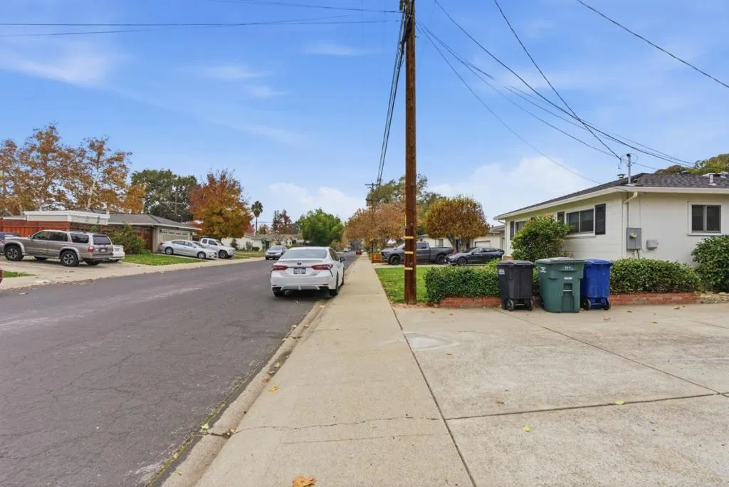 3991 Mulberry Drive, Concord, California 94519 home-pic-74