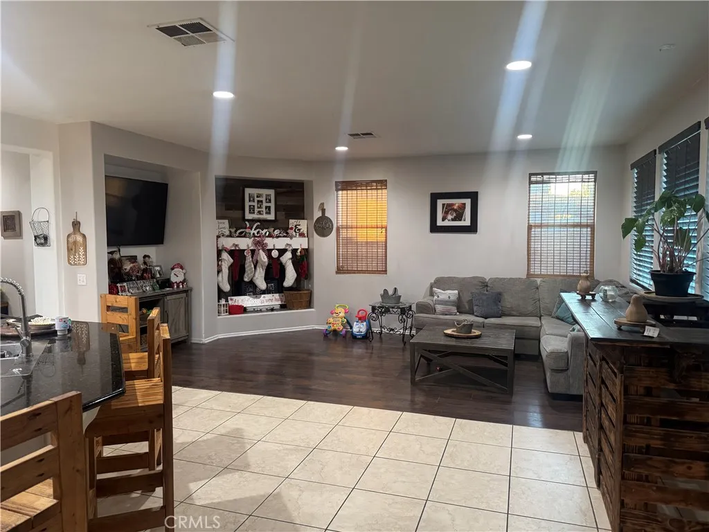 4300 Cloudywing, Hemet, California 92545 home-pic-11