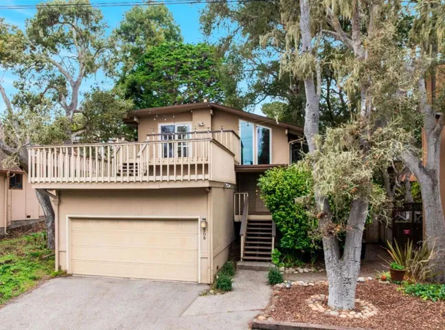208 Spreckels Drive, Aptos, California 95003