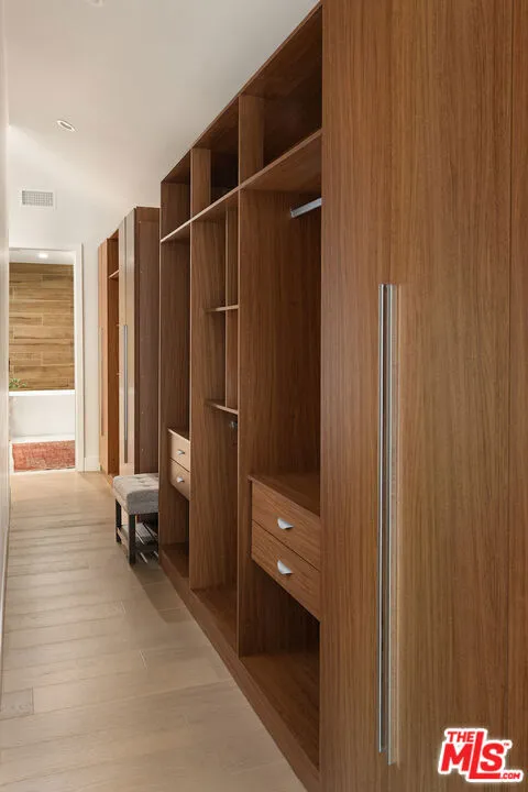 5920 Kentland Avenue, Woodland Hills, California 91367 home-pic-26