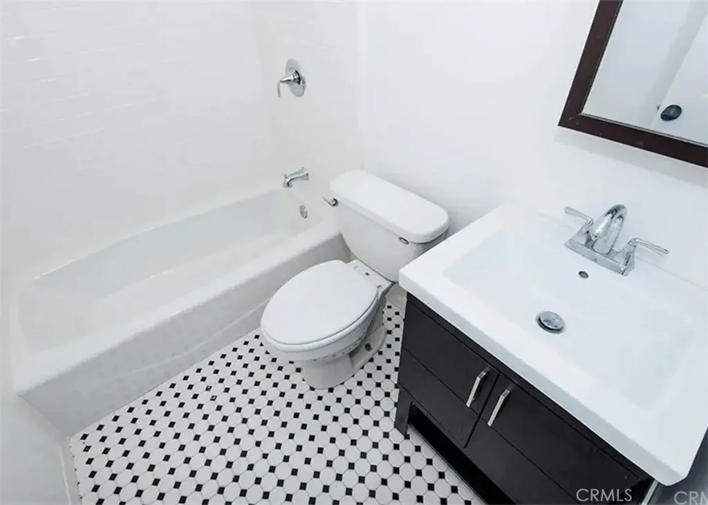4637 Marine, Lawndale, California 90260 home-pic-3