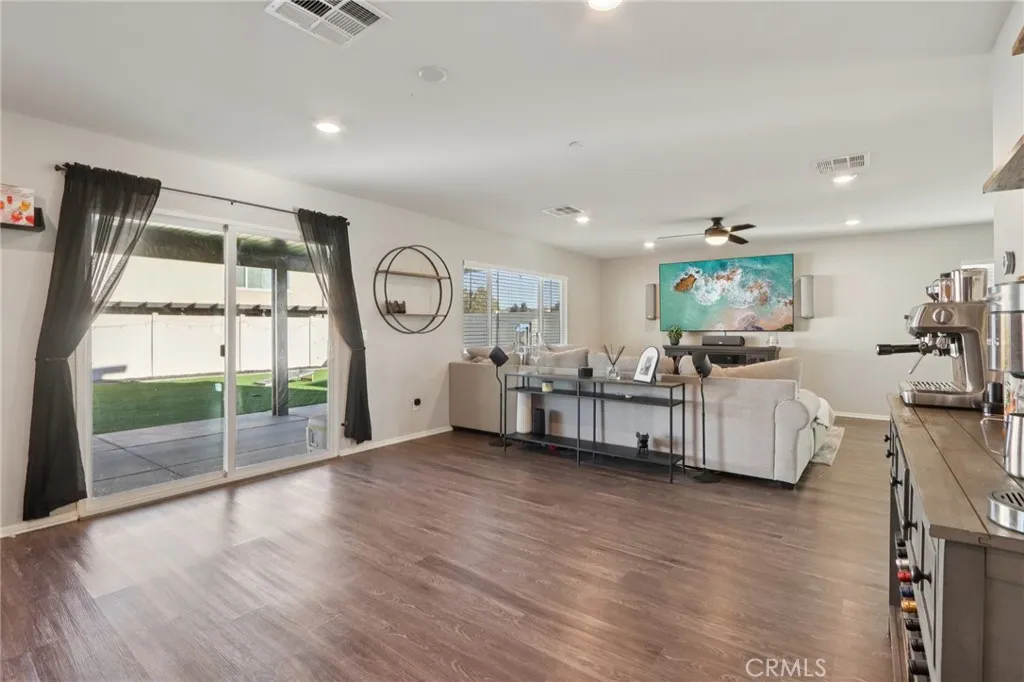 29430 Big Country Court, Winchester, California 92596 home-pic-10