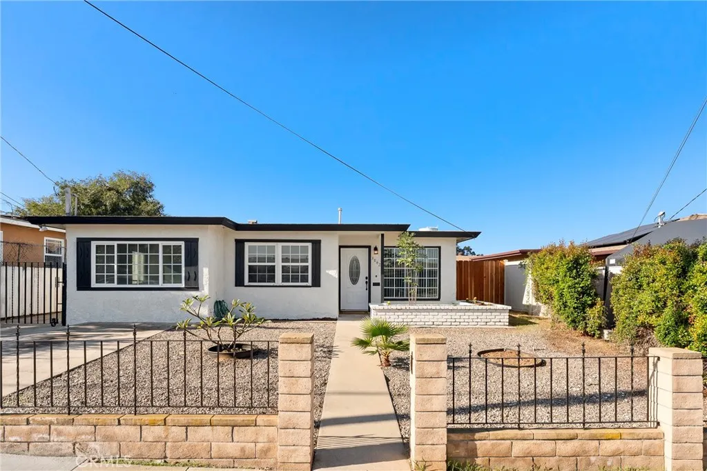 3842 Boren, San Diego, California 92115 home-pic-0