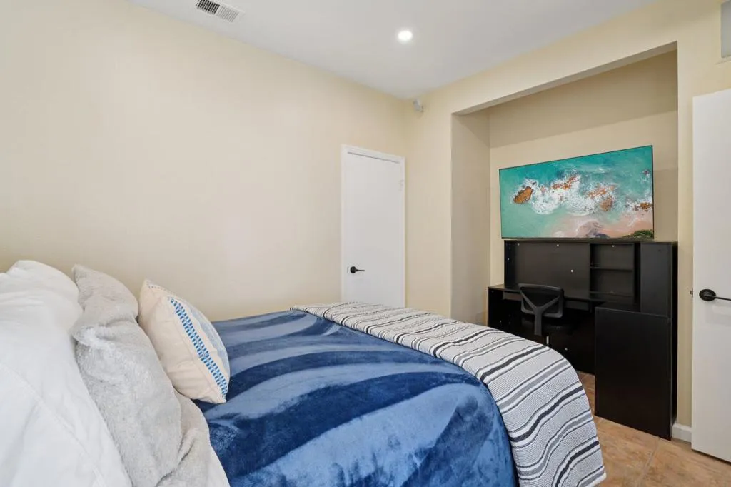 29 Lake Shore Drive, Rancho Mirage, California 92270 home-pic-28