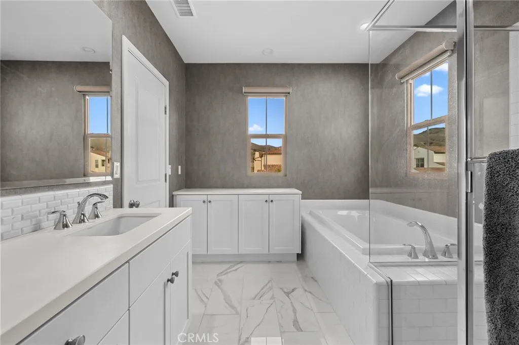 214 Elkhorn, Irvine, California 92618 home-pic-24