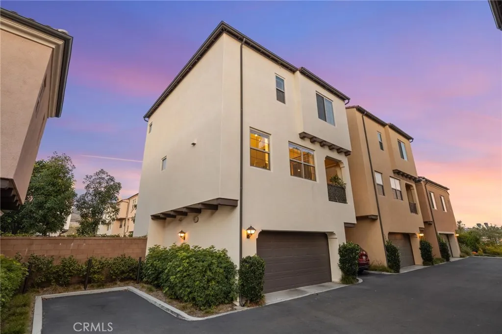 214 Elkhorn, Irvine, California 92618 home-pic-4