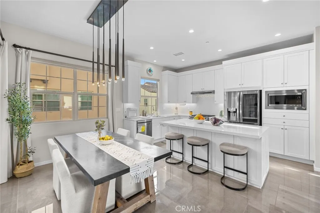 214 Elkhorn, Irvine, California 92618 home-pic-9