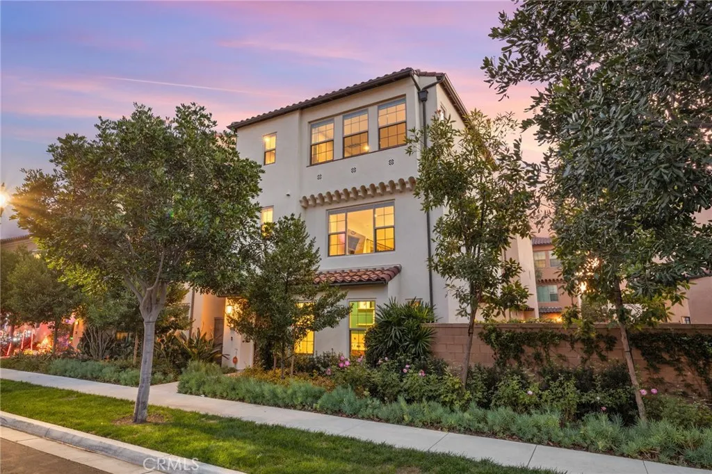 214 Elkhorn, Irvine, California 92618 home-pic-1
