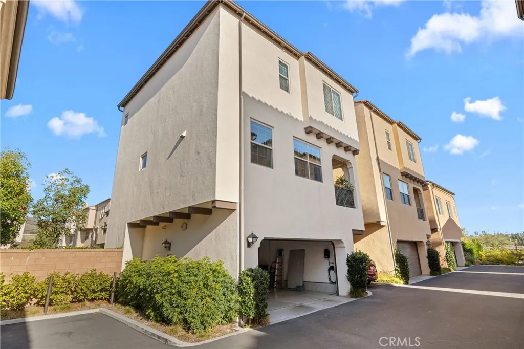 214 Elkhorn, Irvine, California 92618 home-pic-7