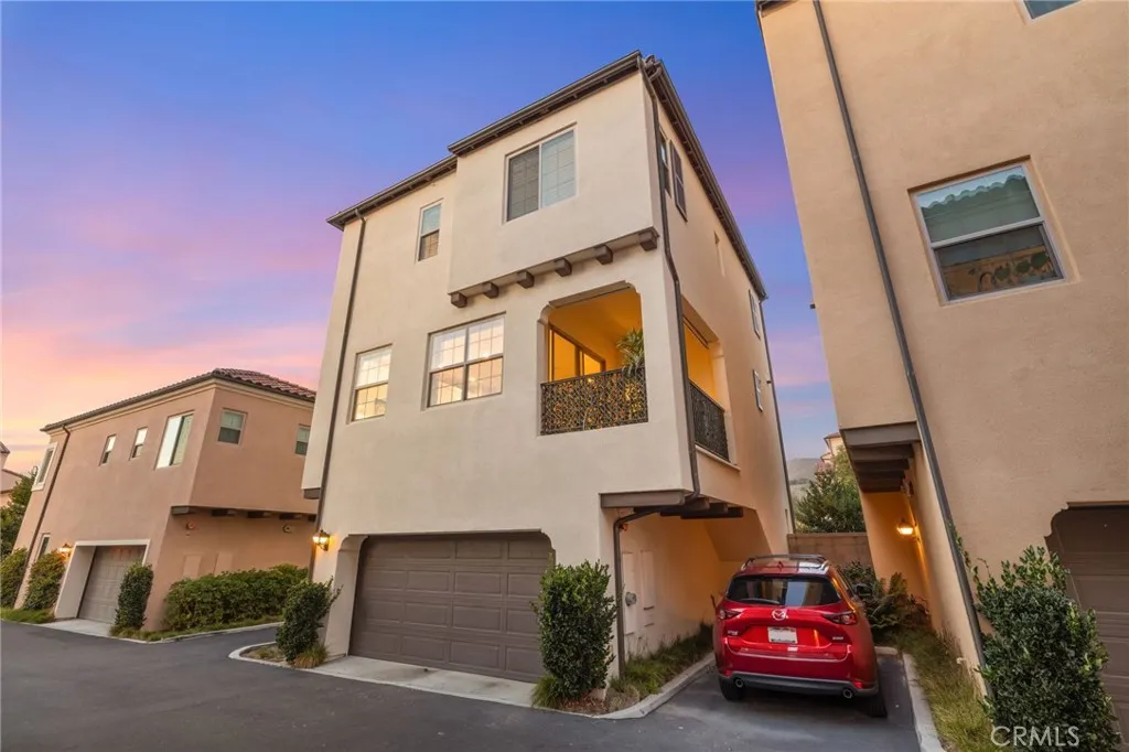 214 Elkhorn, Irvine, California 92618 home-pic-5