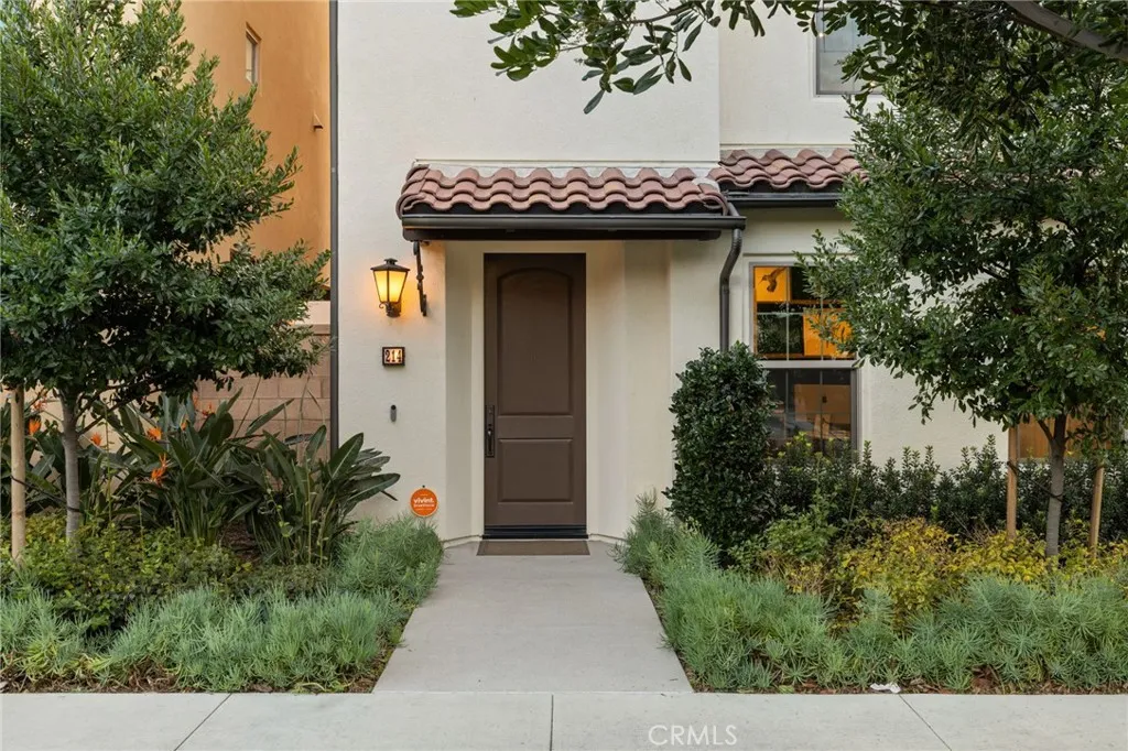 214 Elkhorn, Irvine, California 92618 home-pic-3
